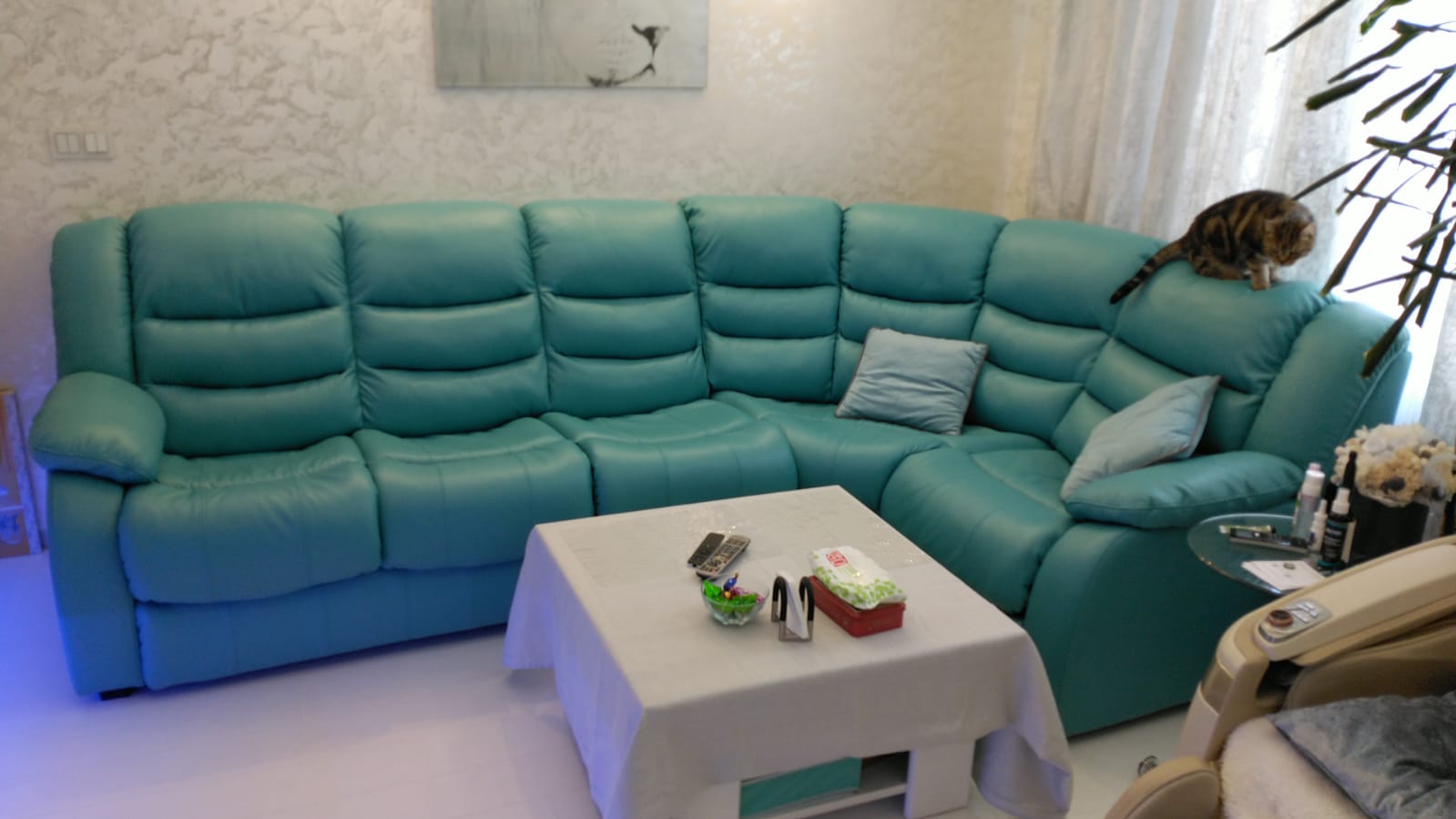 Перетяжка дивана на дому. Кореновск